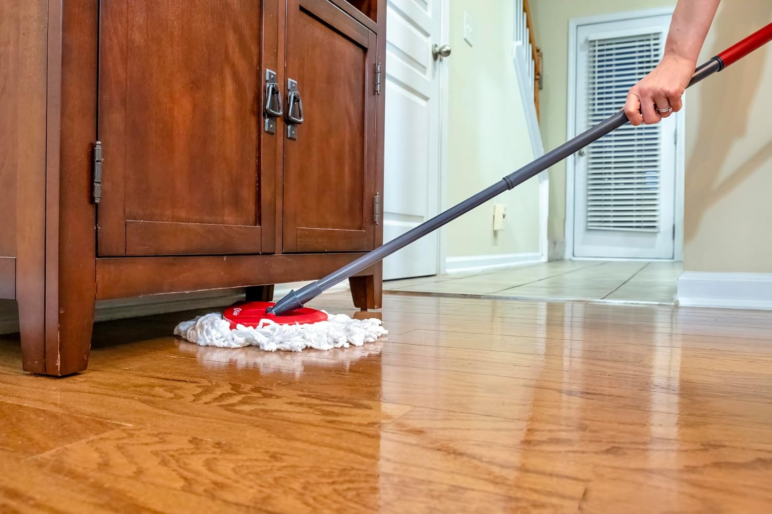 O-Cedar EasyWring Microfiber Spin Mop, Bucket Floor Cleaning System, Red, Gray, Standard - Image 13
