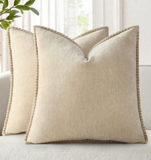 decorUhome Soft Chenille Throw Pill...