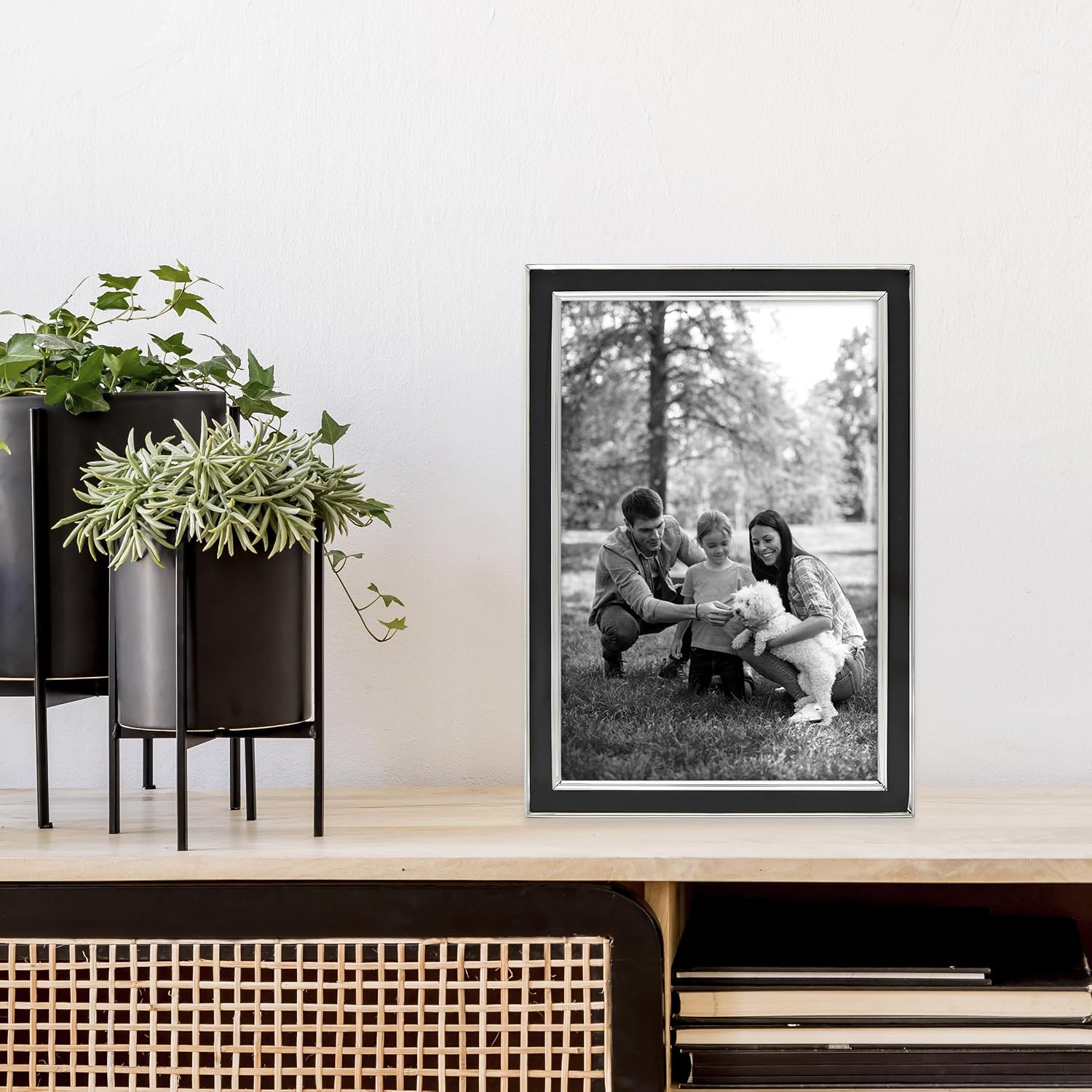 Siena Silver & Enamel Picture Frame, Tarnish Resistant Finish, Perfect Photo Frame for any End Table, Credenza, Shelf, or Nightstand, Silver Trim, White, 5x7 - Image 4